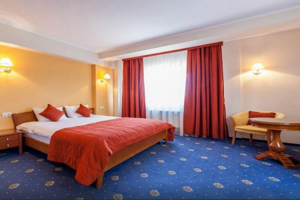 Sir Royal Bucarest